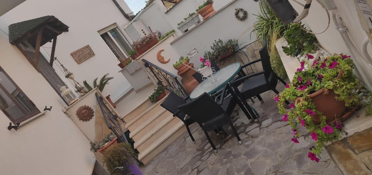 Hillary House Hotell Fiumicino Eksteriør bilde
