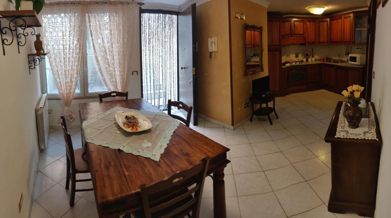 Hillary House Hotell Fiumicino Eksteriør bilde