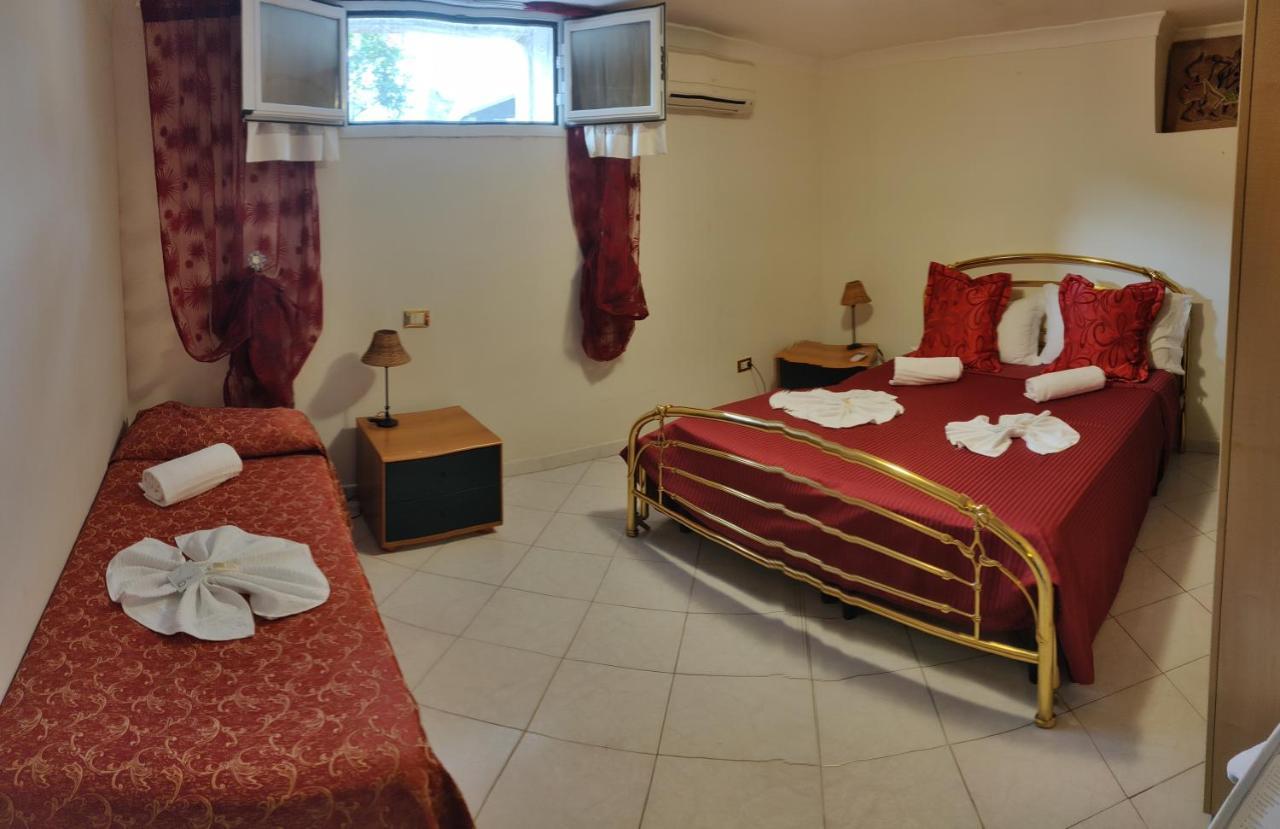 Hillary House Hotell Fiumicino Eksteriør bilde