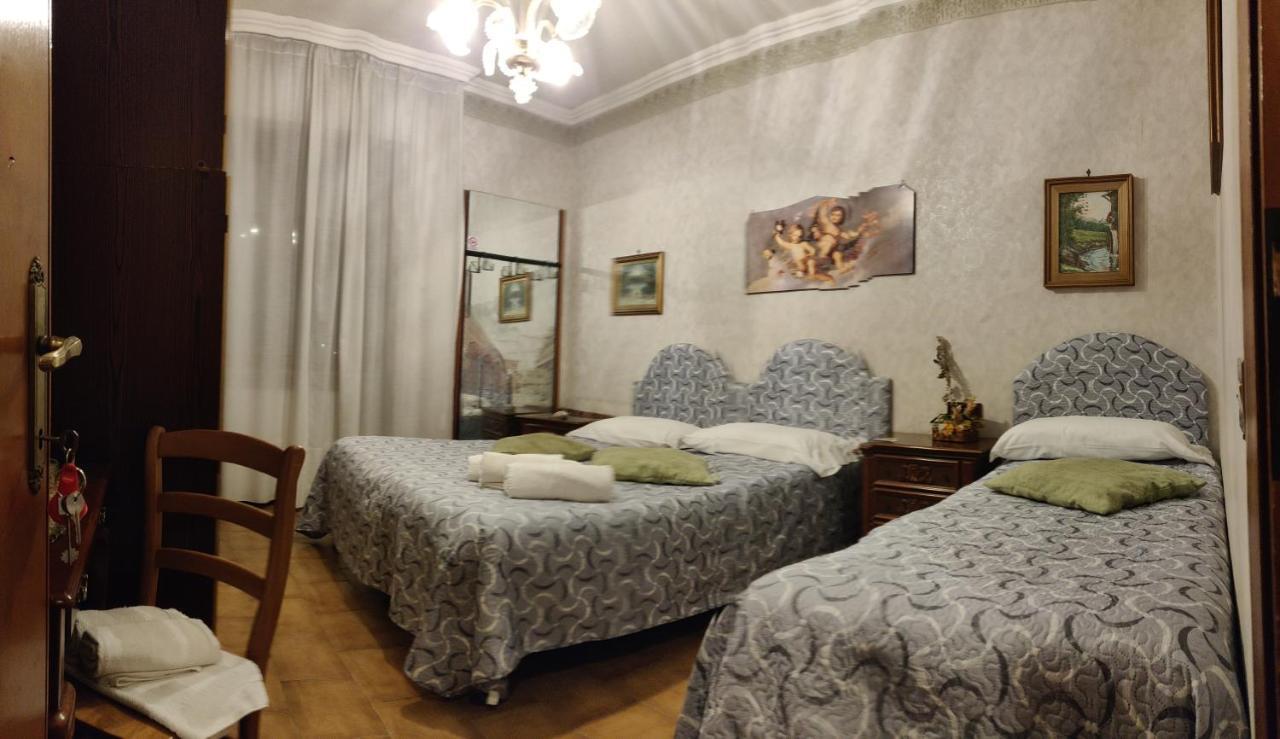 Hillary House Hotell Fiumicino Eksteriør bilde