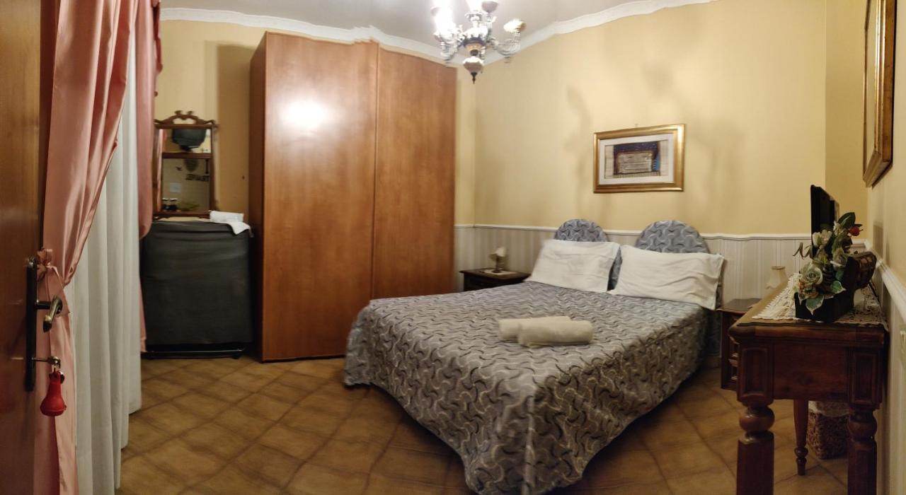 Hillary House Hotell Fiumicino Eksteriør bilde